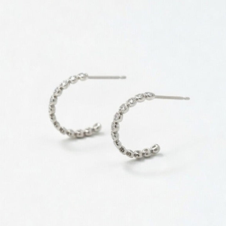 Couronne de Noël (クロンヌ・ド・ノエル)ピアス