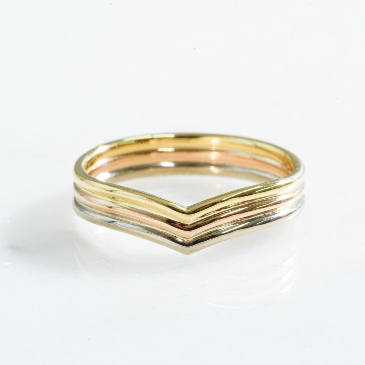 TIMELESS CHIC