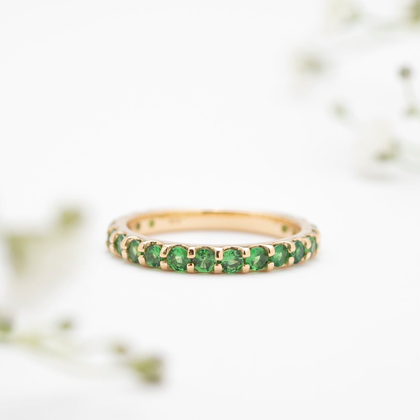 プレシャスエターナルリング【グリーンガーネット】