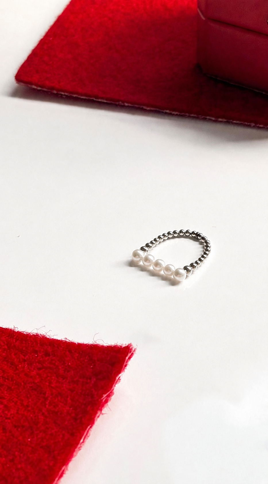 Signature Calligraphy 【 Hug 】 Necklace / Marquise Candy Earrings【 Small 】/ Neo Pearl Ring