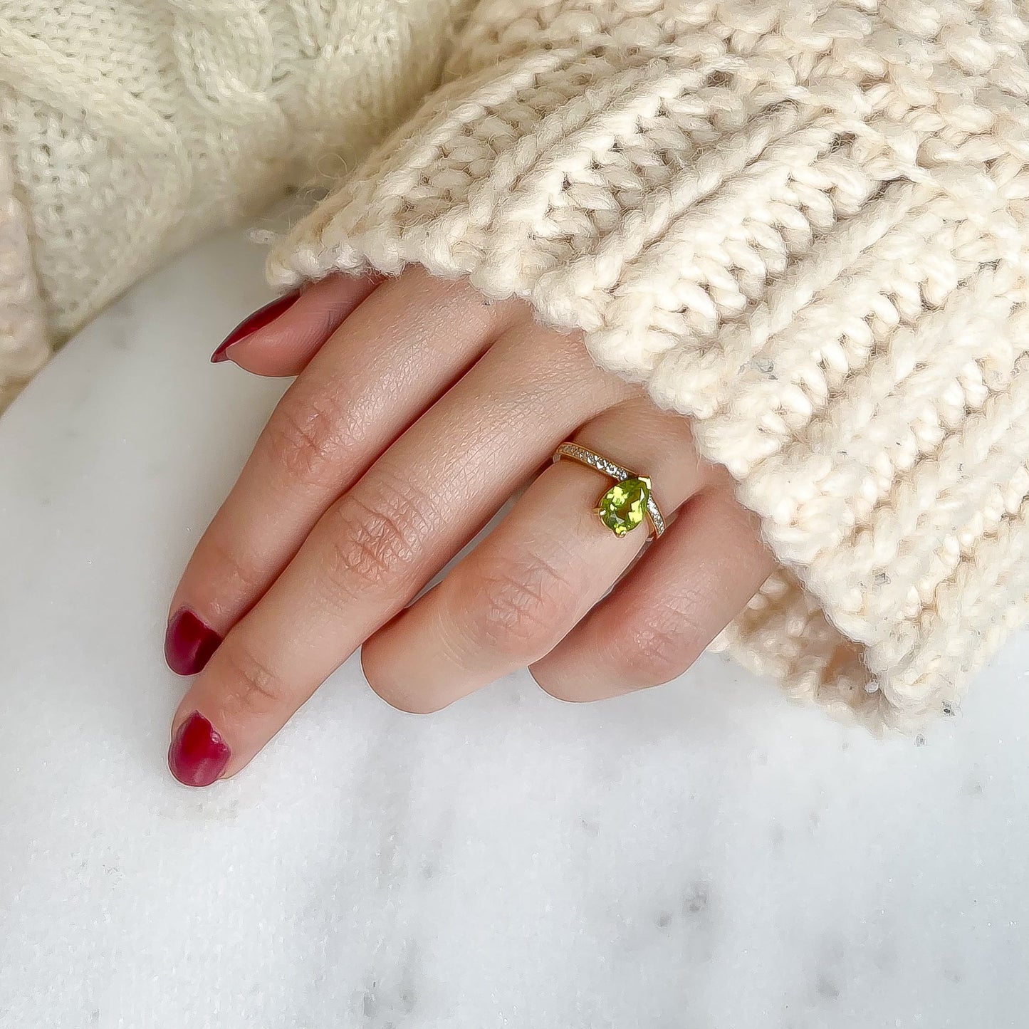 Louis&Lily【ペアシェイプ】プレシャスストーン