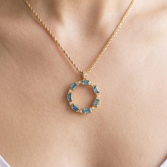 Exclusive Necklace Top