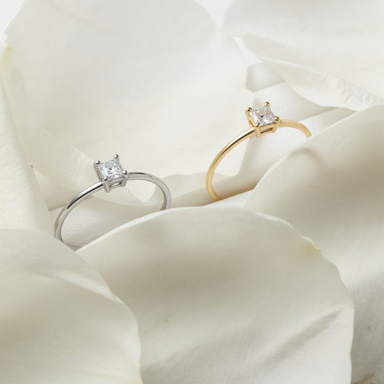 【princess Solitaire Diamond Ring】