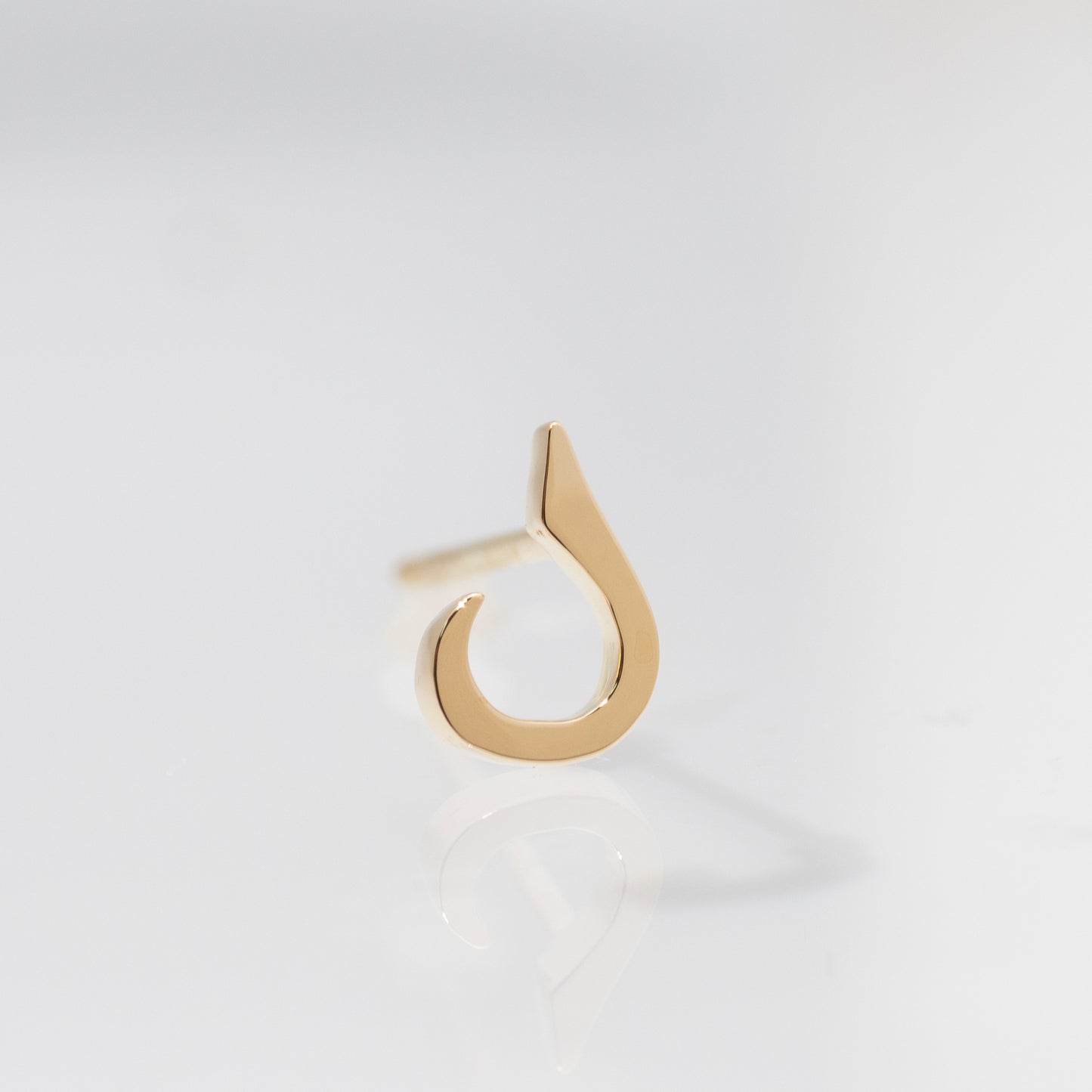 【R,D】イニシャルピアス